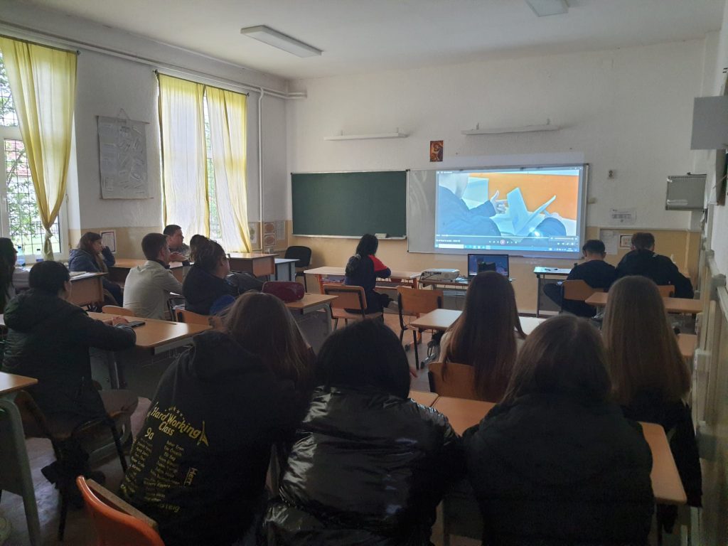 Film Asociația GO-AHEAD film, Asociația GO-AHEAD, școală, educație, liceu, elevi
