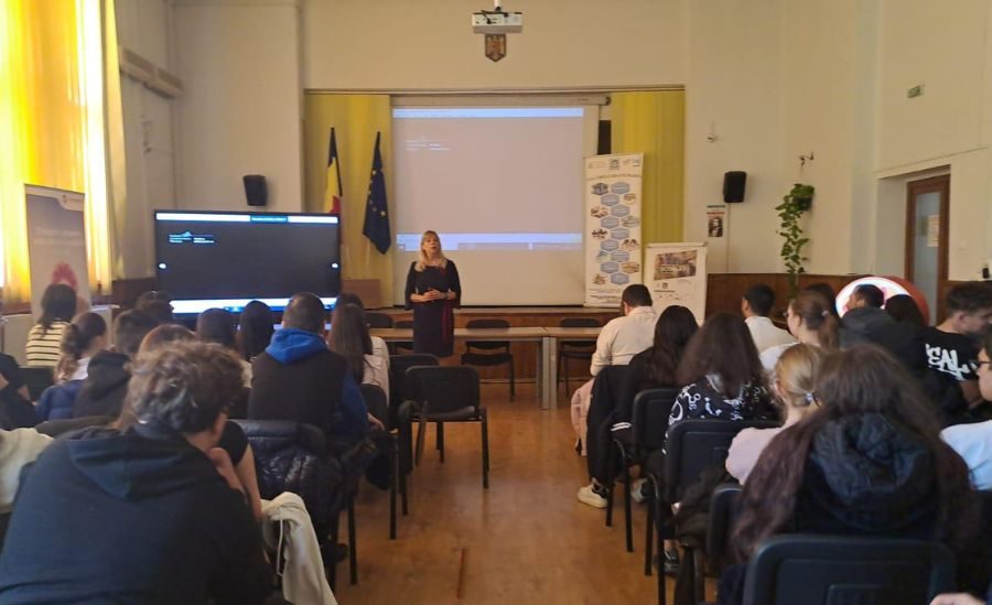 Ploiești, Rompetrol, Asociația GO-AHEAD, film, documentar, adolescenți