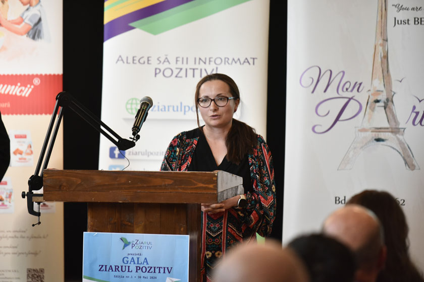 Gala Ziarul Pozitiv Asociatia-GO-AHEAD Adeline Simota meserii, stereotipuri, etichete